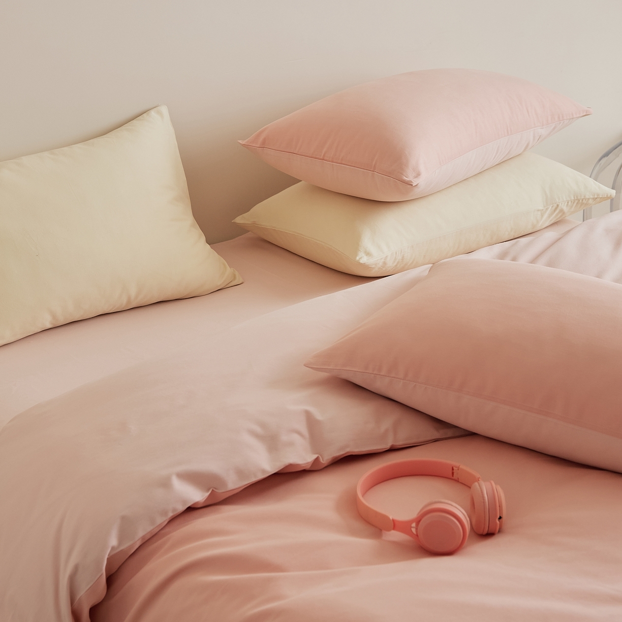 91家纺网 家纺一手货源 找家纺 禾时 2025新款A类全棉纯棉贡缎磨毛双拼色四件套 粉恋