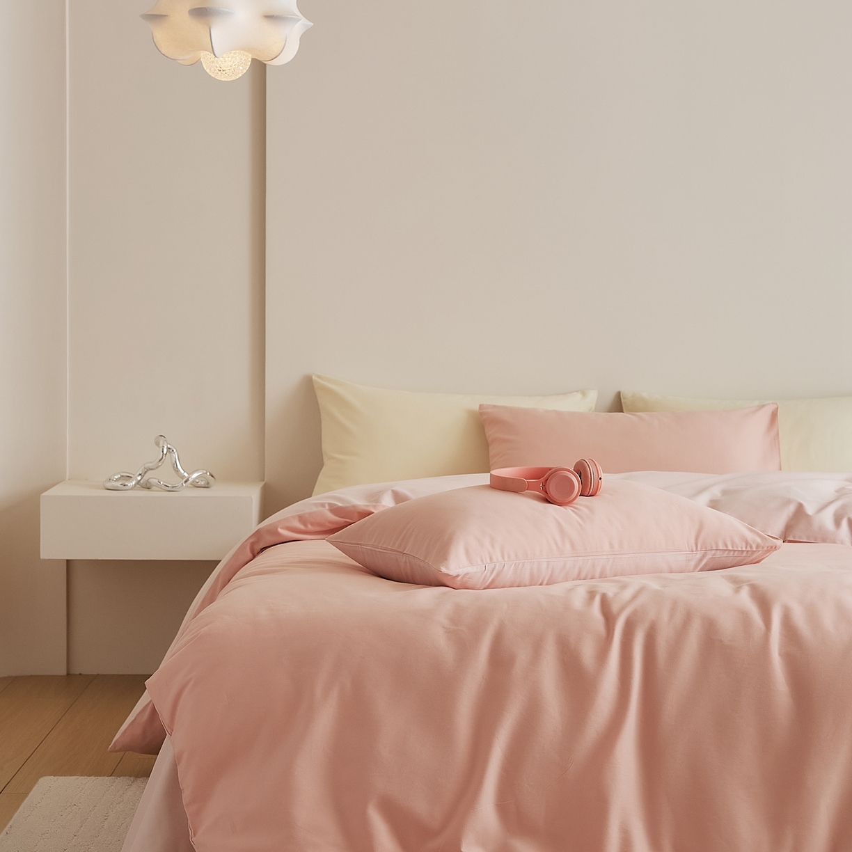 91家纺网 家纺一手货源 找家纺 禾时 2025新款A类全棉纯棉贡缎磨毛双拼色四件套 粉恋