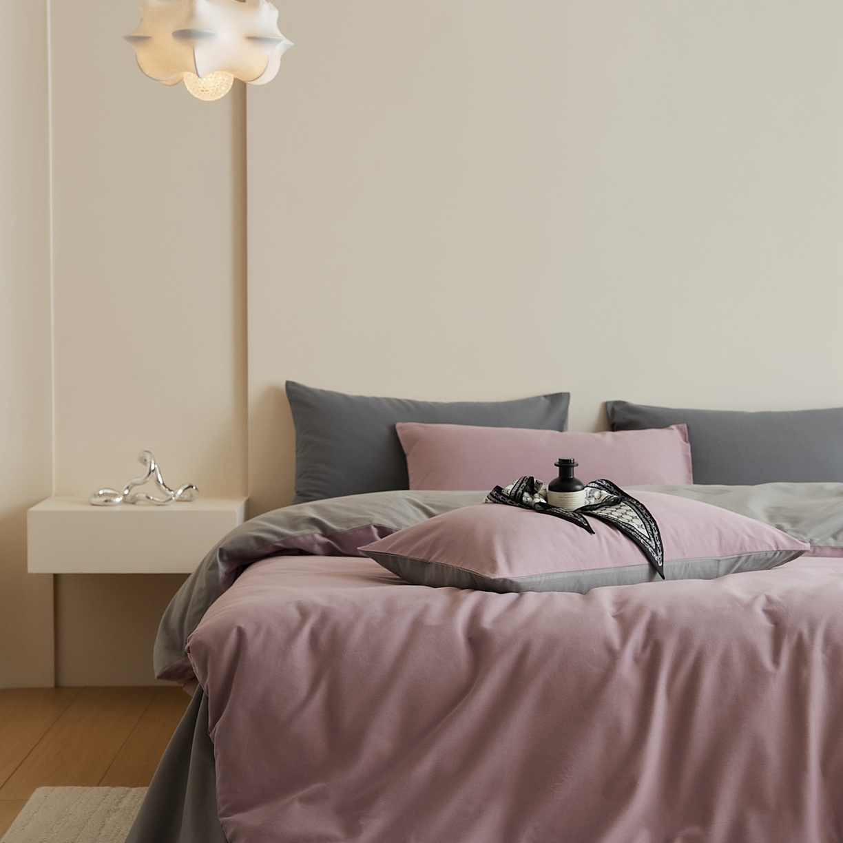 91家纺网 家纺一手货源 找家纺 禾时 2025新款A类全棉纯棉贡缎磨毛双拼色四件套 紫调