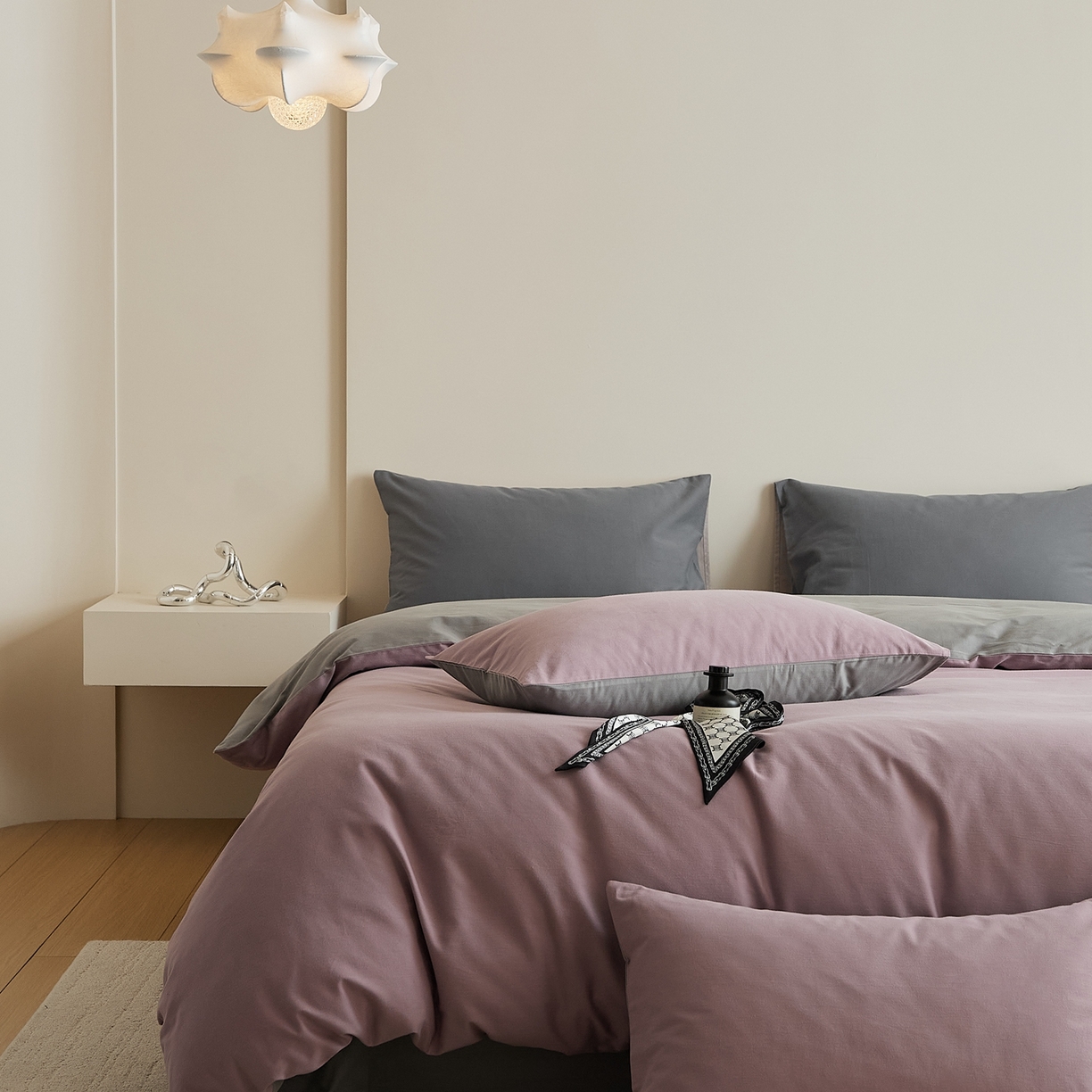 91家纺网 家纺一手货源 找家纺 禾时 2025新款A类全棉纯棉贡缎磨毛双拼色四件套 紫调