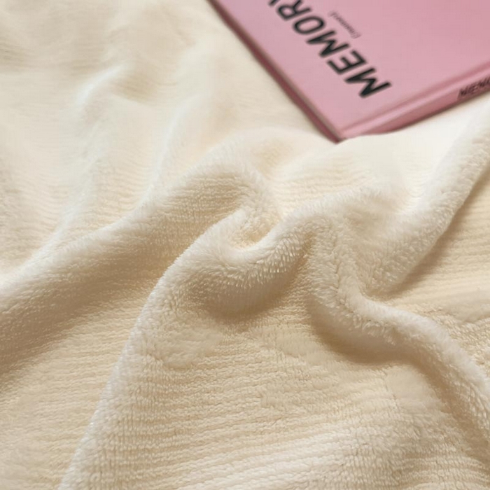 91家纺网 家纺一手货源 找家纺 ab家纺 2025新款贝壳边消光牛奶绒四件套 米白