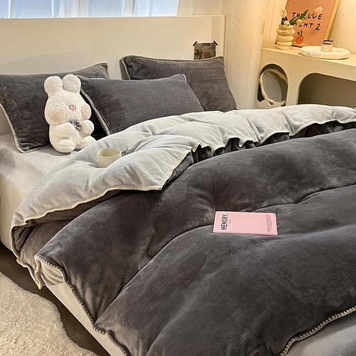 91家纺网 家纺一手货源 找家纺 ab家纺 2025新款贝壳边消光牛奶绒四件套 灰色