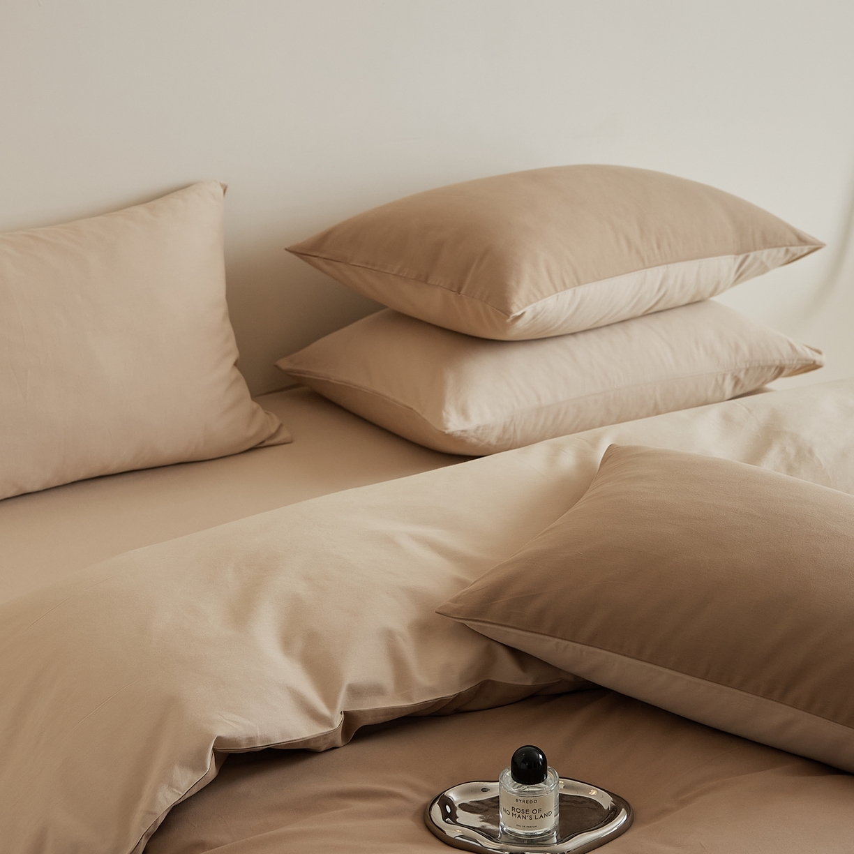 91家纺网 家纺一手货源 找家纺 禾时 2025新款A类全棉纯棉贡缎磨毛双拼色四件套 莫百草