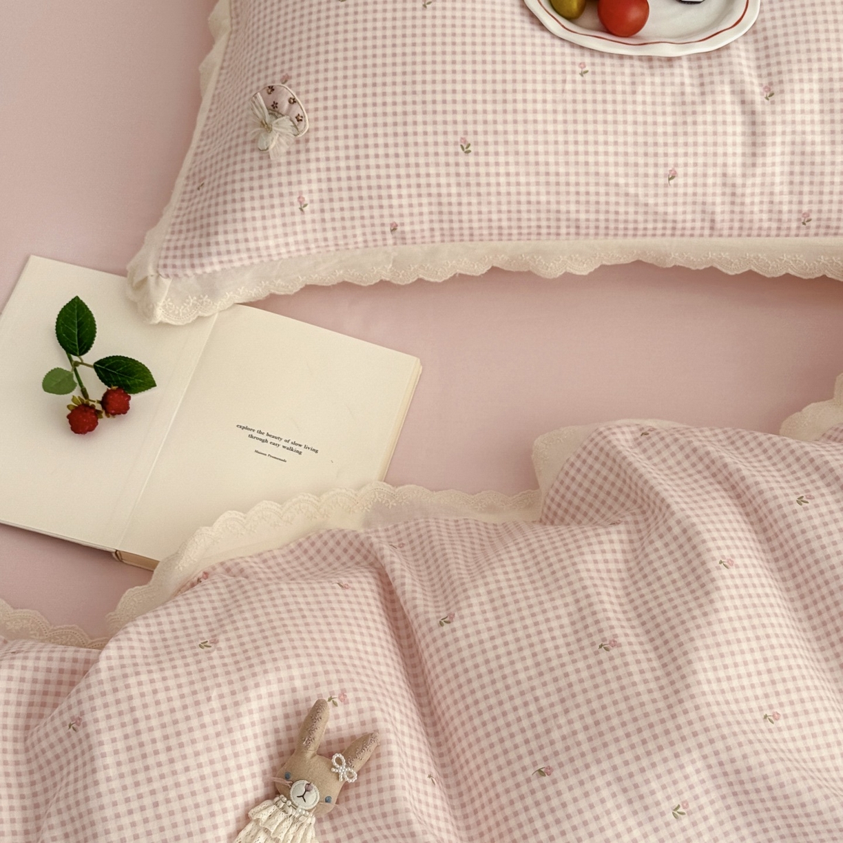 91家纺网 家纺一手货源 找家纺 （总）女子家纺 2025新款全棉韩版少女心格子蕾丝花边四件套（西西庄园）