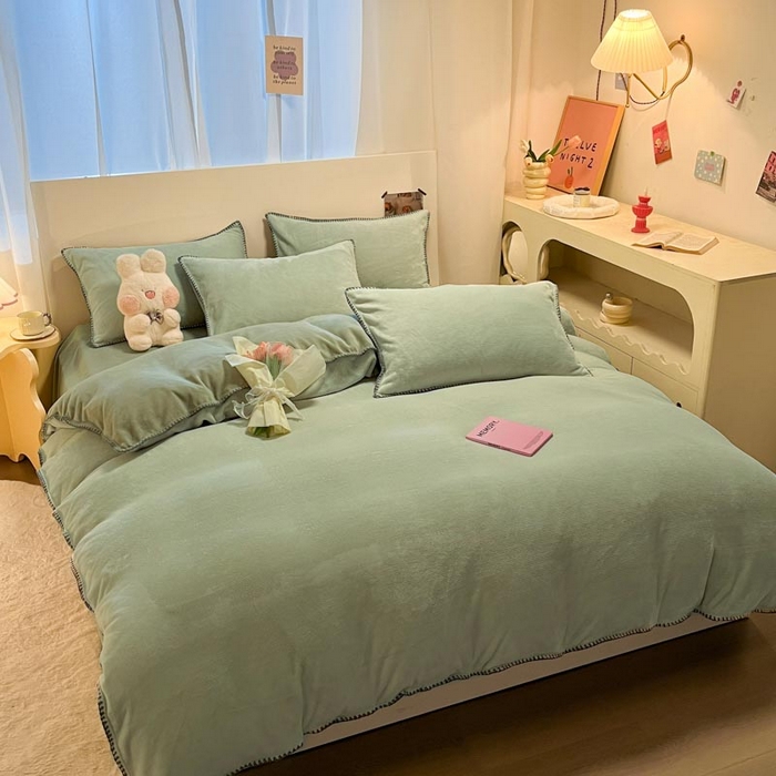 91家纺网 家纺一手货源 找家纺 ab家纺 2025新款贝壳边消光牛奶绒四件套 浅绿