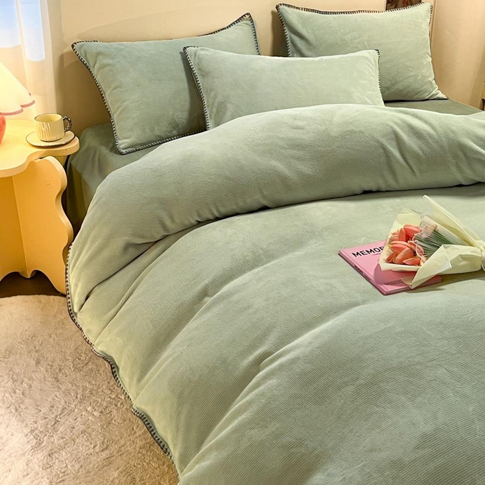 91家纺网 家纺一手货源 找家纺 ab家纺 2025新款贝壳边消光牛奶绒四件套 浅绿