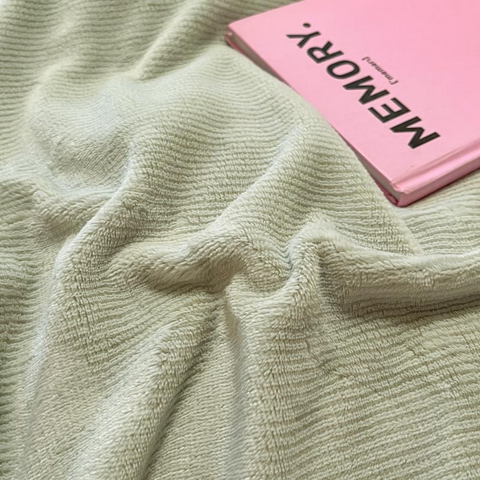 91家纺网 家纺一手货源 找家纺 ab家纺 2025新款贝壳边消光牛奶绒四件套 浅绿