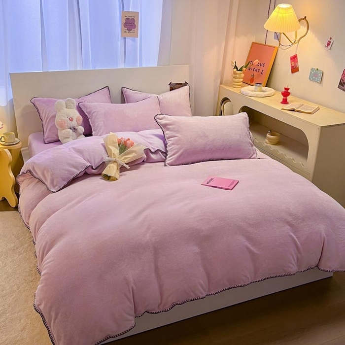 91家纺网 家纺一手货源 找家纺 ab家纺 2025新款贝壳边消光牛奶绒四件套 浅紫