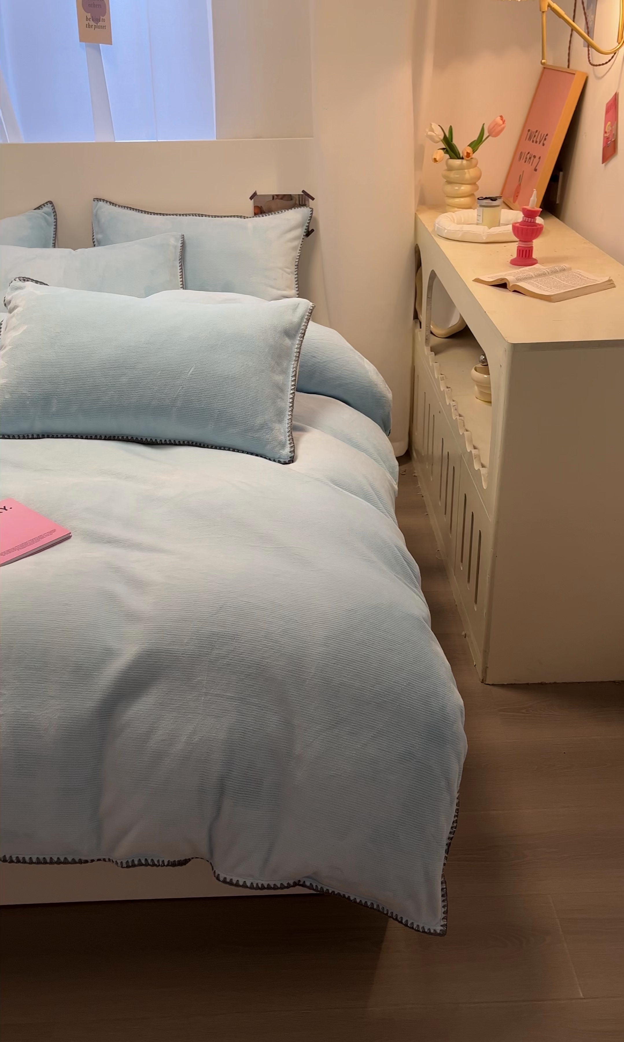 91家纺网 家纺一手货源 找家纺 ab家纺 2025新款贝壳边消光牛奶绒四件套 浅兰