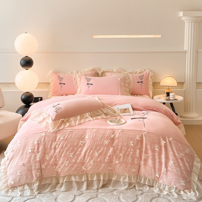 91家纺网 家纺一手货源 找家纺 ab家纺 2025新款高克重牛奶绒四件套-初恋 初恋梦幻粉