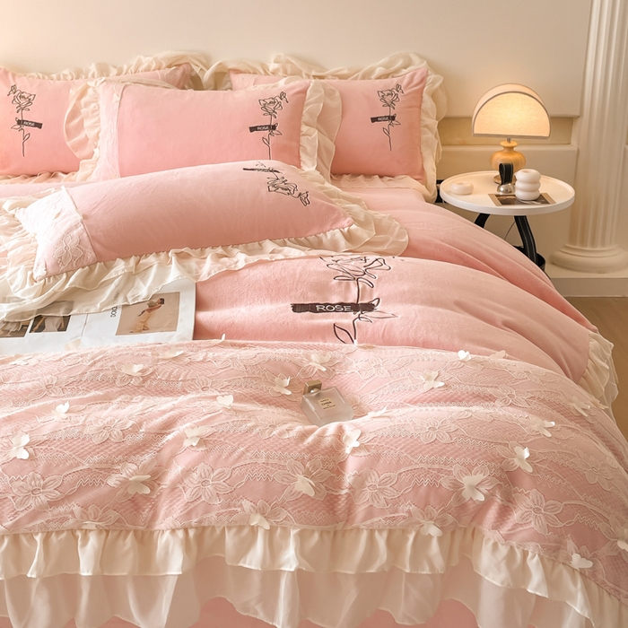 91家纺网 家纺一手货源 找家纺 ab家纺 2025新款高克重牛奶绒四件套-初恋 初恋梦幻粉