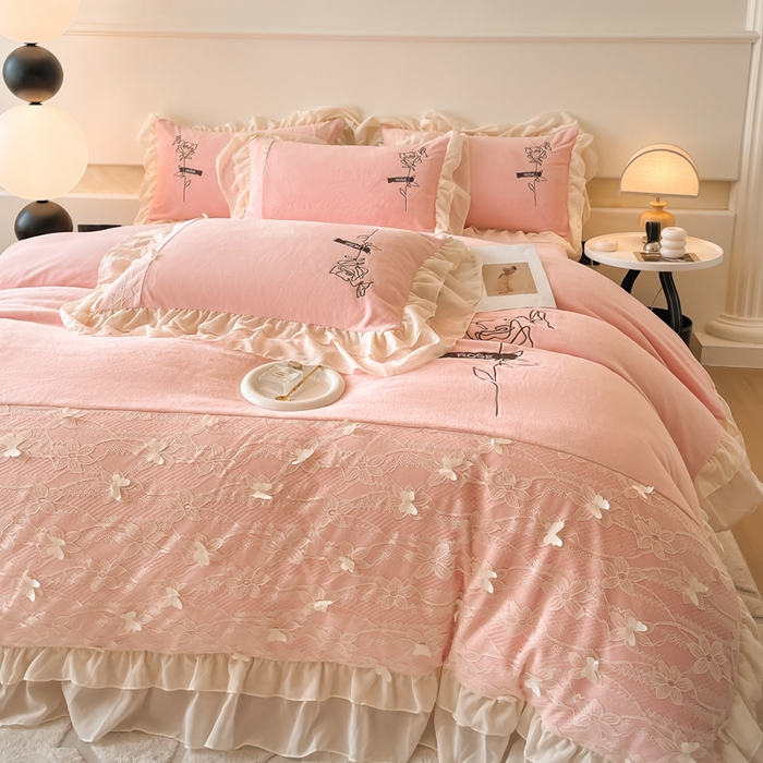 91家纺网 家纺一手货源 找家纺 ab家纺 2025新款高克重牛奶绒四件套-初恋 初恋梦幻粉