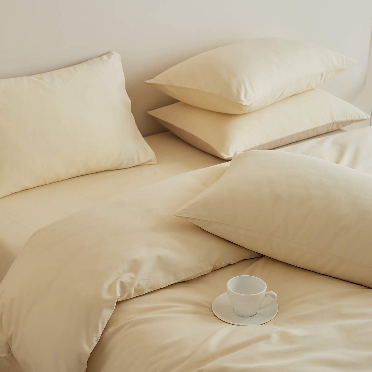 91家纺网 家纺一手货源 找家纺 禾时 2025新款A类全棉纯棉贡缎磨毛双拼色四件套 奶昔