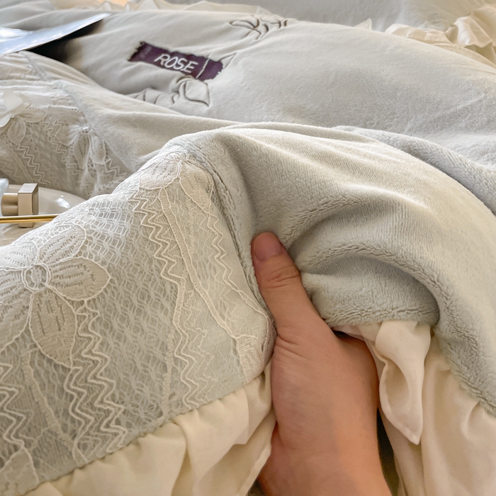 91家纺网 家纺一手货源 找家纺 ab家纺 2025新款高克重牛奶绒四件套-初恋 初恋嫩绿