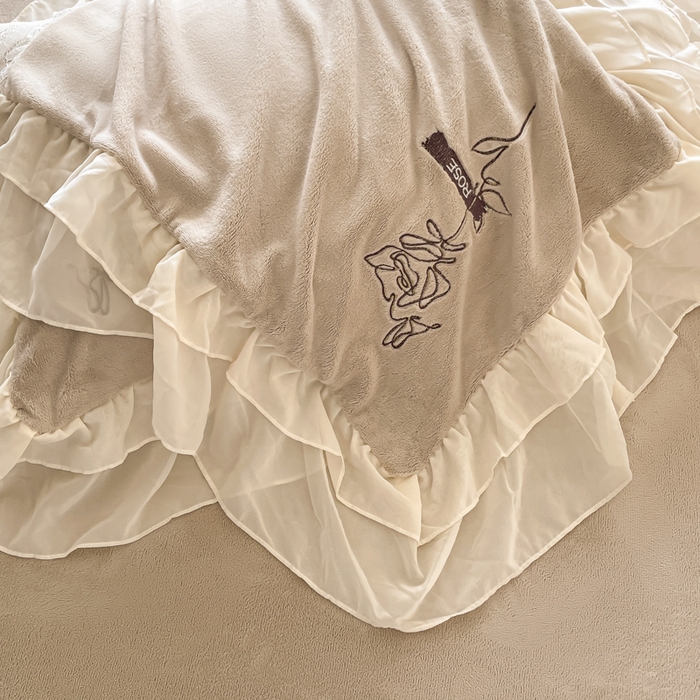 91家纺网 家纺一手货源 找家纺 ab家纺 2025新款高克重牛奶绒四件套-初恋 初恋柯蓝灰