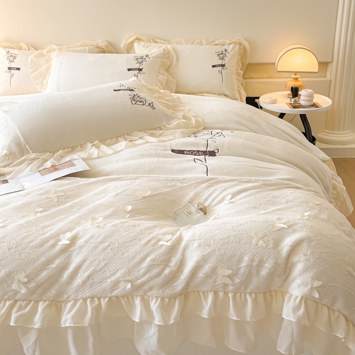 91家纺网 家纺一手货源 找家纺 ab家纺 2025新款高克重牛奶绒四件套-初恋 初恋米月白