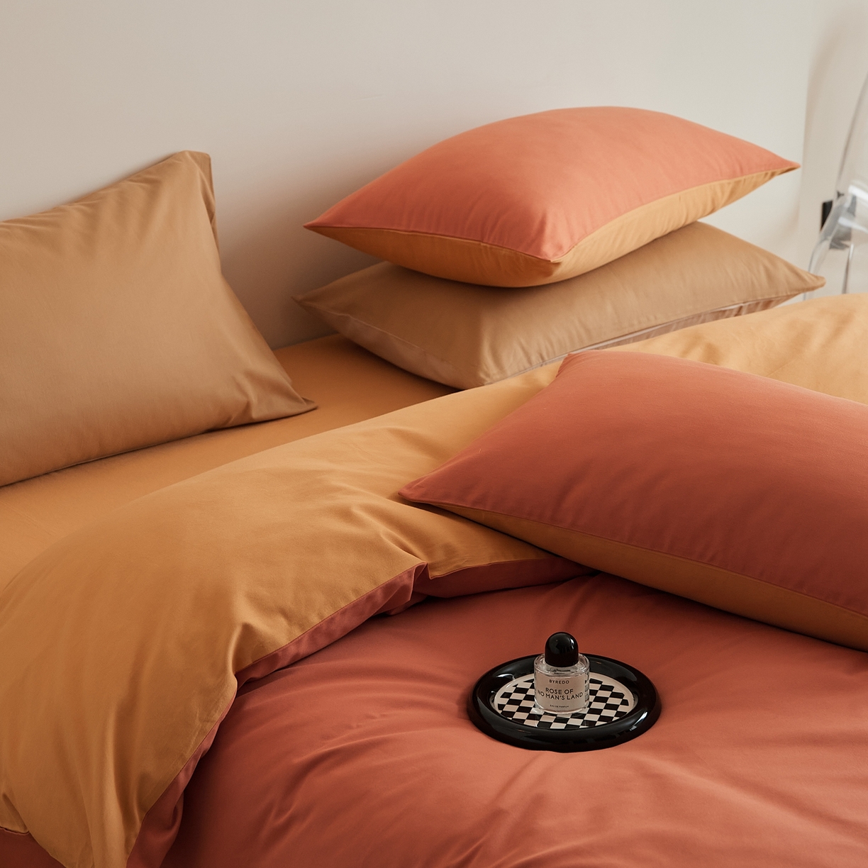 91家纺网 家纺一手货源 找家纺 禾时 2025新款A类全棉纯棉贡缎磨毛双拼色四件套 暖阳