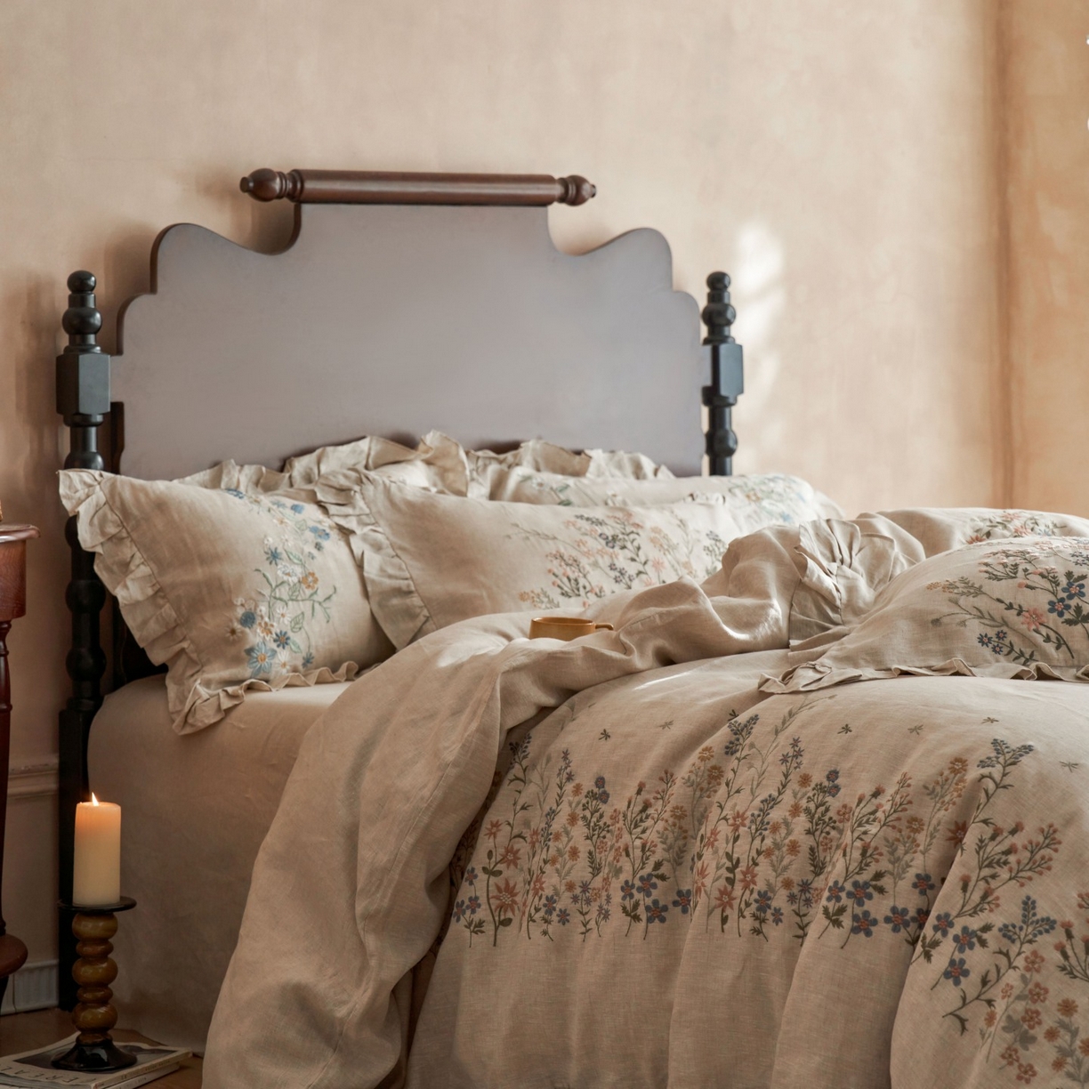 91家纺网 家纺一手货源 找家纺 安莱生活 2025新款百分百纯亚麻重工艺刺绣四件套 春华-雨露