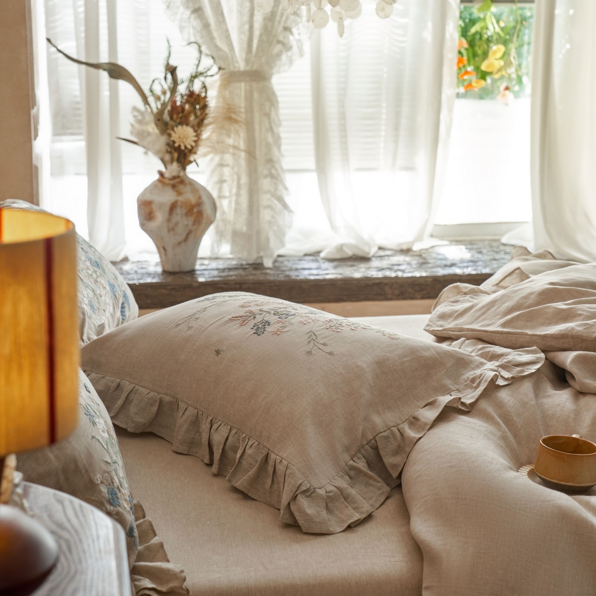 91家纺网 家纺一手货源 找家纺 安莱生活 2025新款百分百纯亚麻重工艺刺绣四件套 春华-雨露