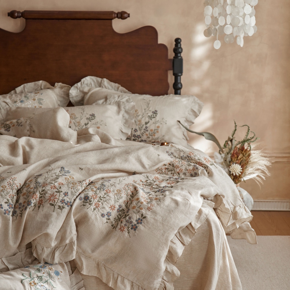 91家纺网 家纺一手货源 找家纺 安莱生活 2025新款百分百纯亚麻重工艺刺绣四件套 春华-雨露