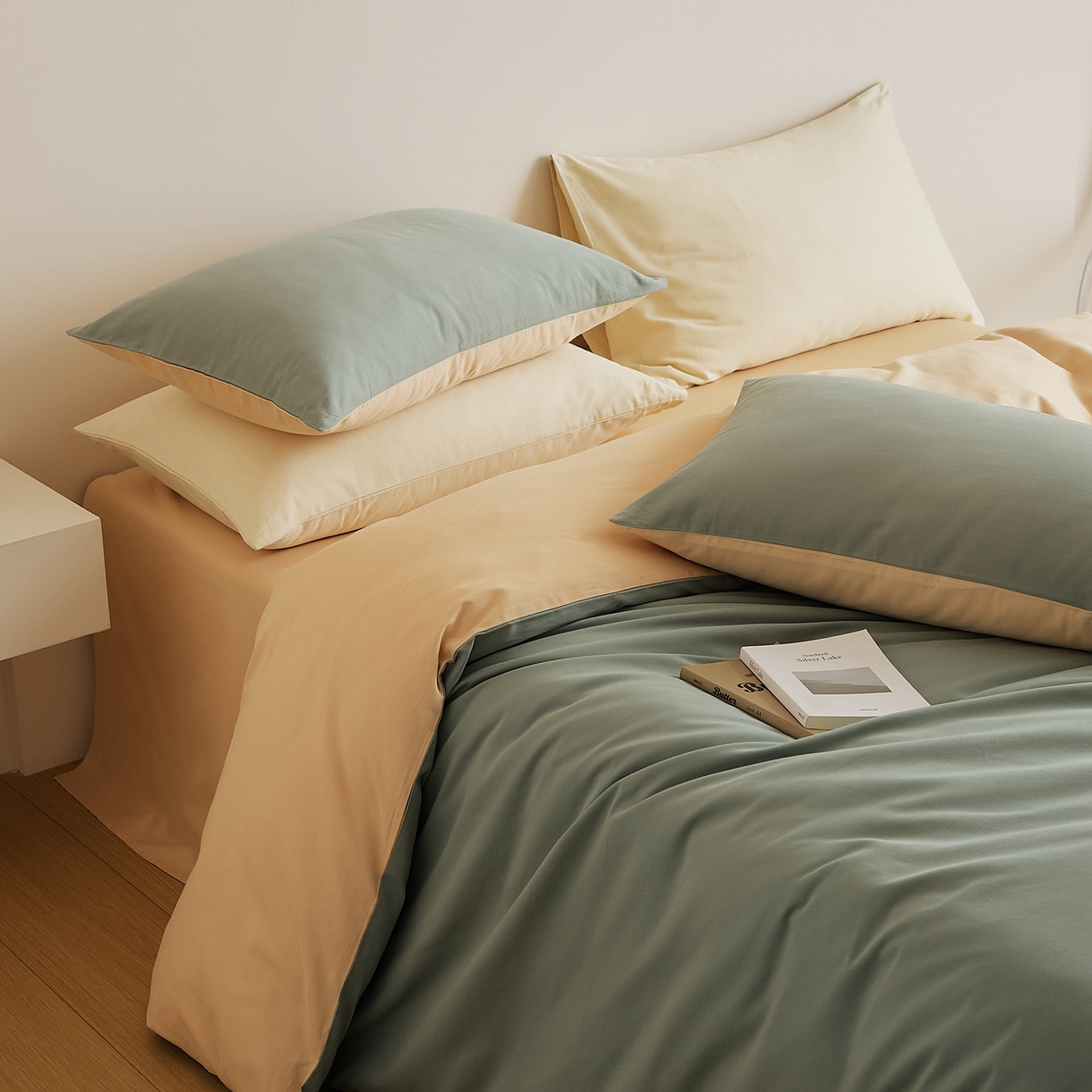 91家纺网 家纺一手货源 找家纺 禾时 2025新款A类全棉纯棉贡缎磨毛双拼色四件套 松风