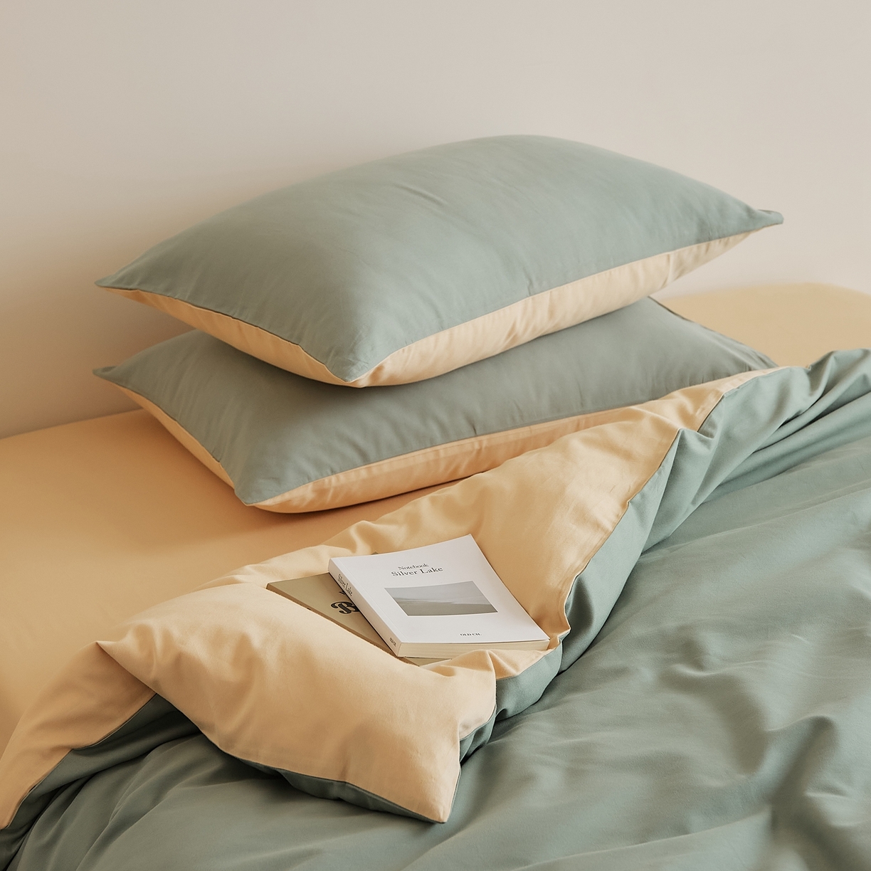 91家纺网 家纺一手货源 找家纺 禾时 2025新款A类全棉纯棉贡缎磨毛双拼色四件套 松风