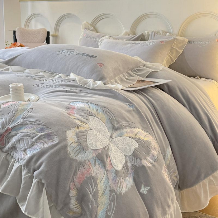 91家纺网 家纺一手货源 找家纺 （总）ab家纺 2025新款厚实保暖牛奶绒四件套-碟鸢