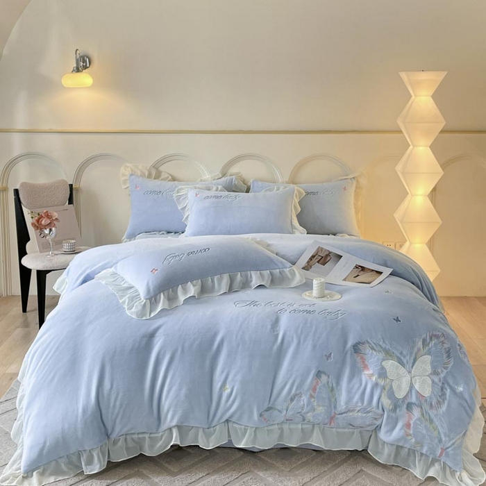 91家纺网 家纺一手货源 找家纺 ab家纺 2025新款厚实保暖牛奶绒四件套-碟鸢 碟鸢-蓝色