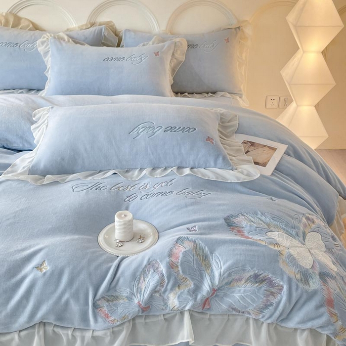 91家纺网 家纺一手货源 找家纺 ab家纺 2025新款厚实保暖牛奶绒四件套-碟鸢 碟鸢-蓝色