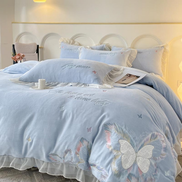 91家纺网 家纺一手货源 找家纺 ab家纺 2025新款厚实保暖牛奶绒四件套-碟鸢 碟鸢-蓝色