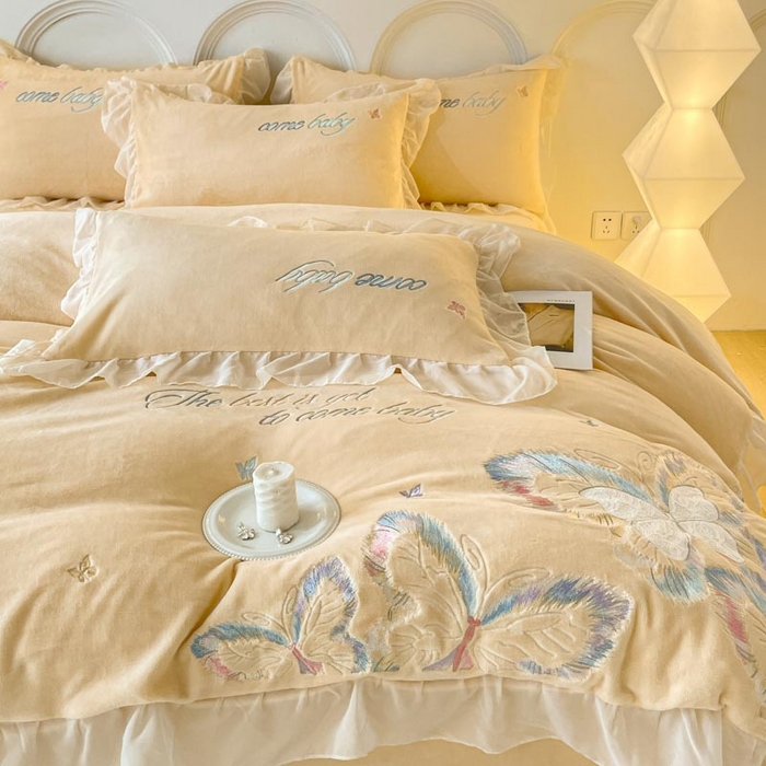 91家纺网 家纺一手货源 找家纺 ab家纺 2025新款厚实保暖牛奶绒四件套-碟鸢 碟鸢-黄色