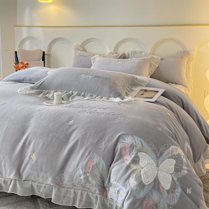 91家纺网 家纺一手货源 找家纺 ab家纺 2025新款厚实保暖牛奶绒四件套-碟鸢 碟鸢-灰