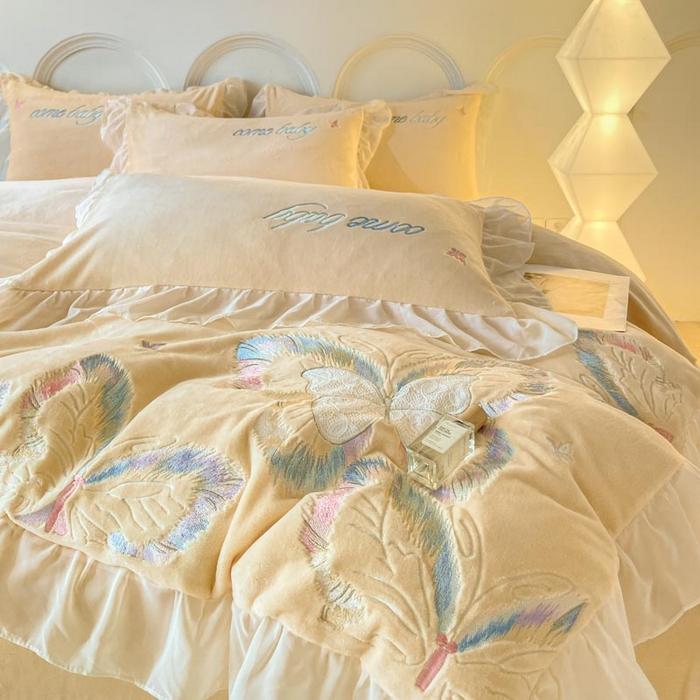 91家纺网 家纺一手货源 找家纺 ab家纺 2025新款厚实保暖牛奶绒四件套-碟鸢 碟鸢-黄色