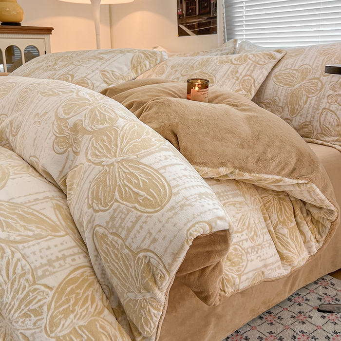 91家纺网 家纺一手货源 找家纺 倾慕家纺 2026新款舒适保暖立体浮雕绒系列单被套 蝴蝶流苏米