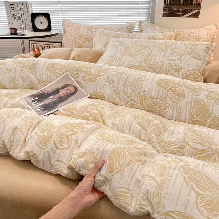 91家纺网 家纺一手货源 找家纺 倾慕家纺 2026新款舒适保暖立体浮雕绒系列单被套 蝴蝶流苏米