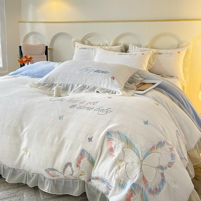 91家纺网 家纺一手货源 找家纺 ab家纺 2025新款厚实保暖牛奶绒四件套-碟鸢 碟鸢 -蓝白