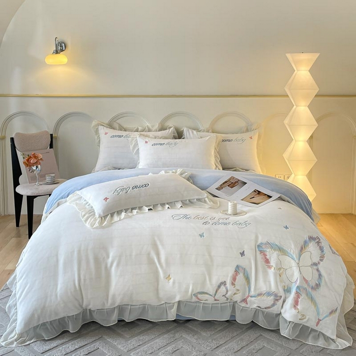 91家纺网 家纺一手货源 找家纺 ab家纺 2025新款厚实保暖牛奶绒四件套-碟鸢 碟鸢 -蓝白