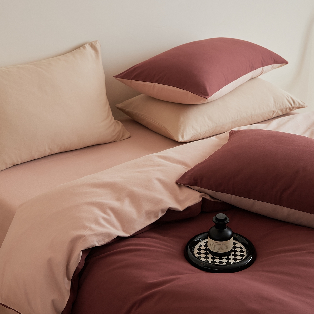 91家纺网 家纺一手货源 找家纺 禾时 2025新款A类全棉纯棉贡缎磨毛双拼色四件套 维粉