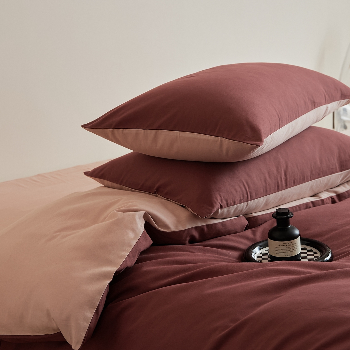 91家纺网 家纺一手货源 找家纺 禾时 2025新款A类全棉纯棉贡缎磨毛双拼色四件套 维粉