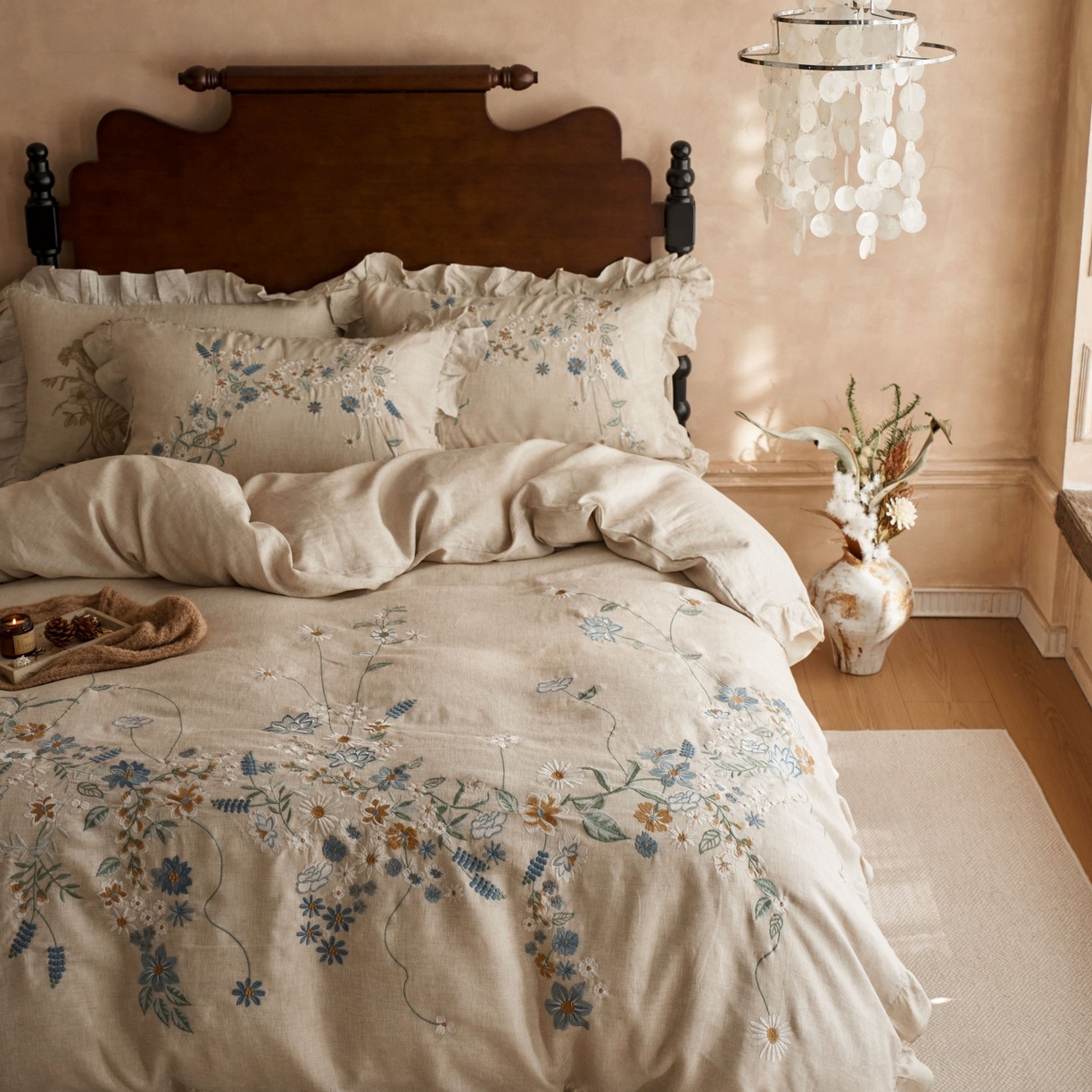 91家纺网 家纺一手货源 找家纺 安莱生活 2025新款百分百纯亚麻重工艺刺绣四件套 花非花-雨露