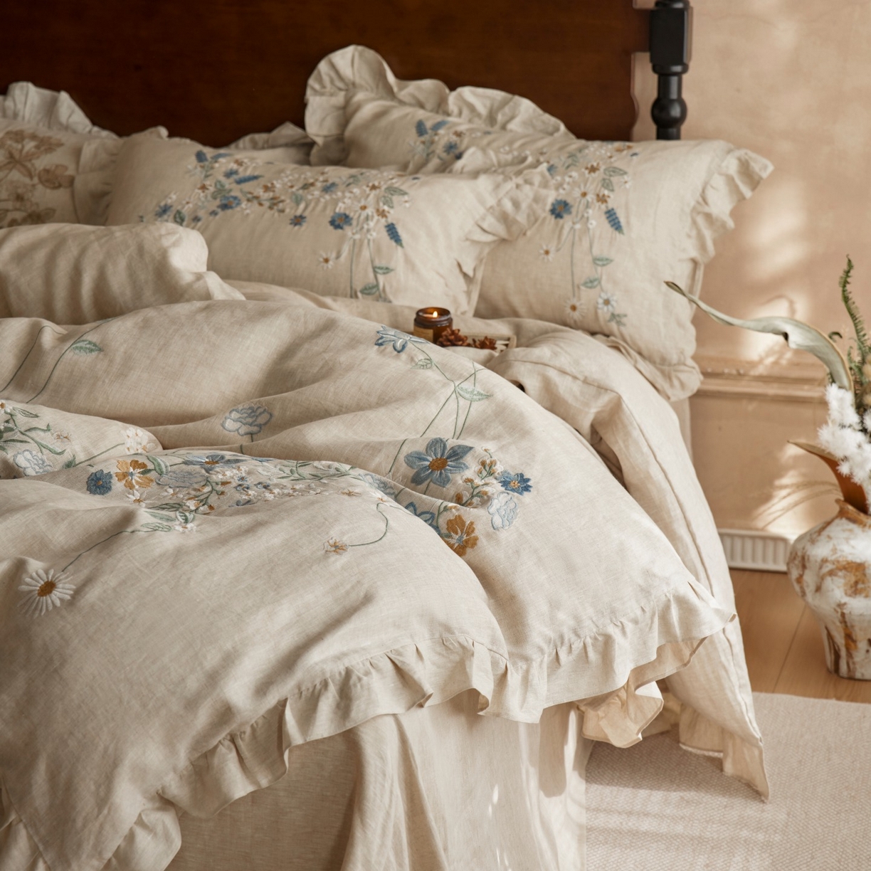 91家纺网 家纺一手货源 找家纺 安莱生活 2025新款百分百纯亚麻重工艺刺绣四件套 花非花-雨露