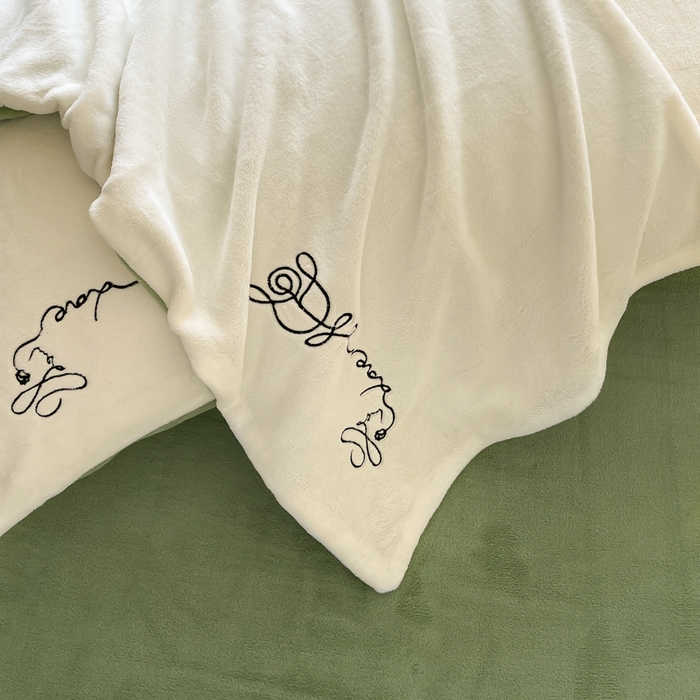 91家纺网 家纺一手货源 找家纺 ab家纺 2025新款字母绣花牛奶绒四件套-都市生活 都市生活白-绿