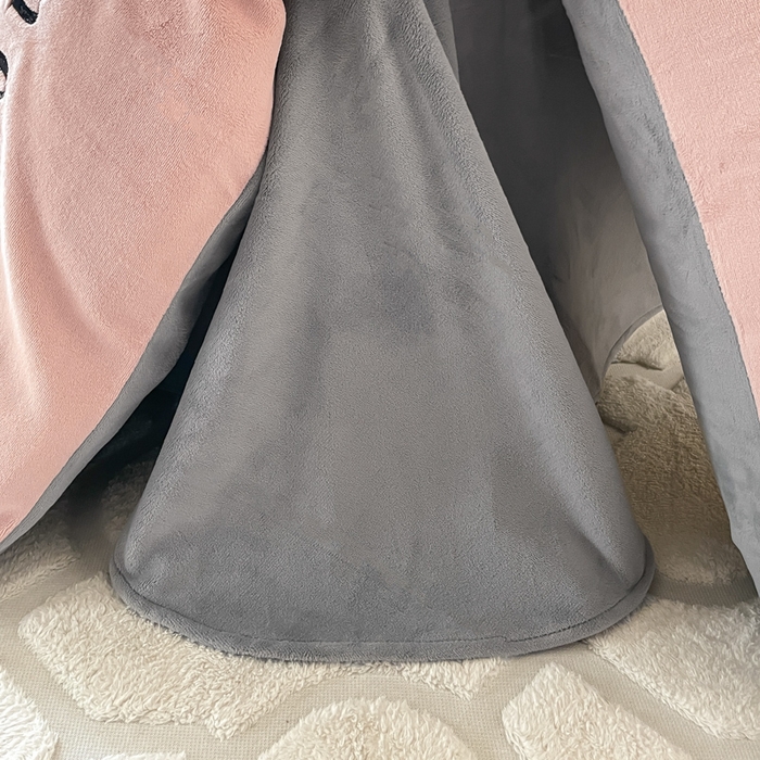 91家纺网 家纺一手货源 找家纺 ab家纺 2025新款字母绣花牛奶绒四件套-都市生活 都市生活豆沙-深灰