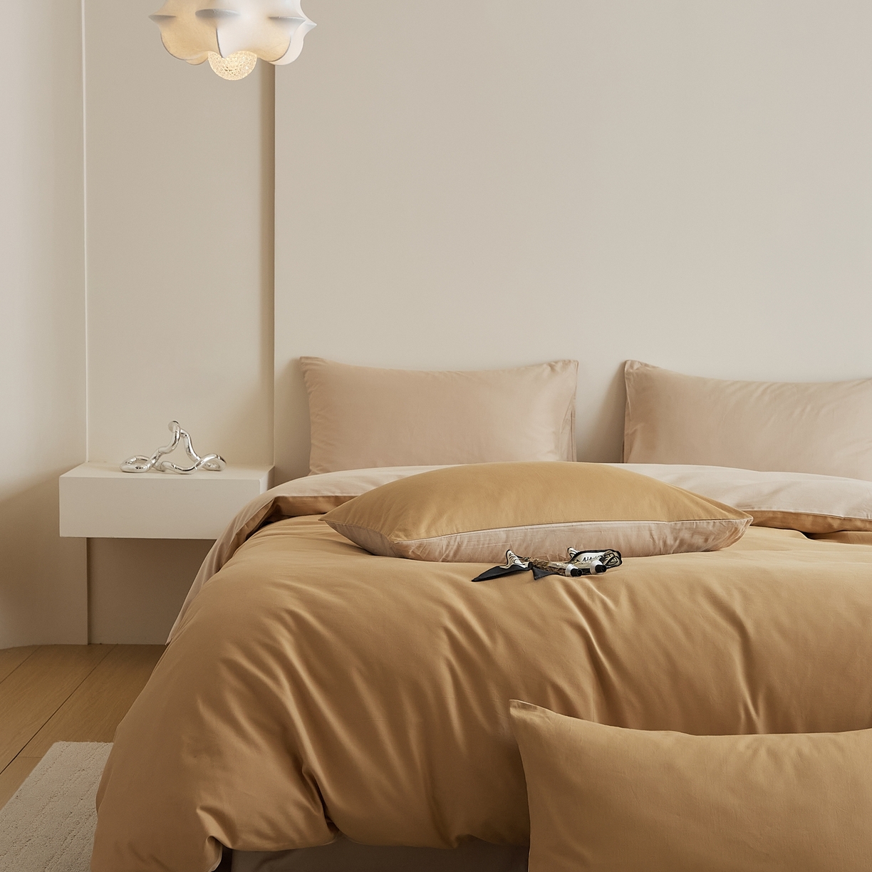 91家纺网 家纺一手货源 找家纺 禾时 2025新款A类全棉纯棉贡缎磨毛双拼色四件套 耀金