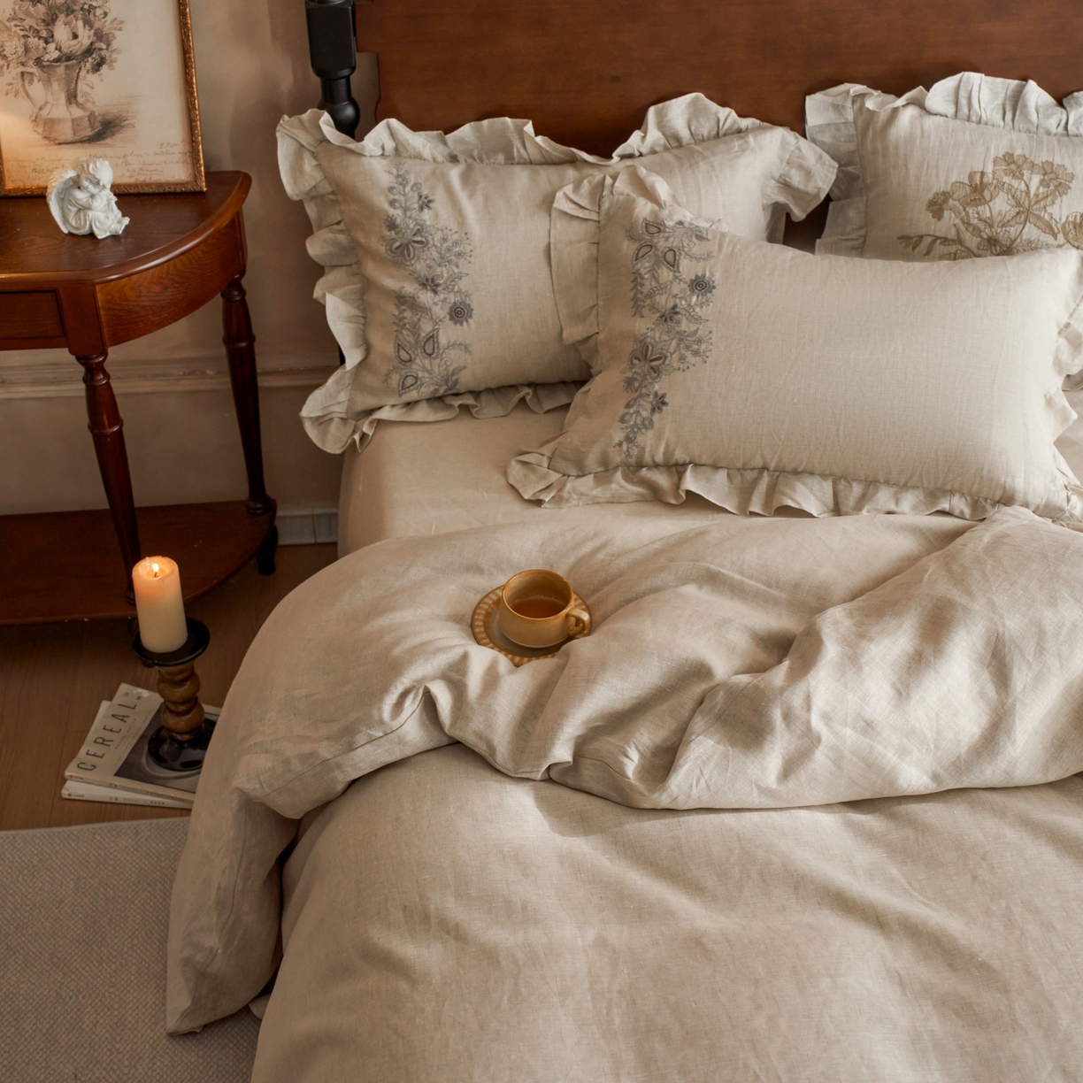 91家纺网 家纺一手货源 找家纺 安莱生活 2025新款百分百纯亚麻重工艺刺绣四件套 余香-雨露