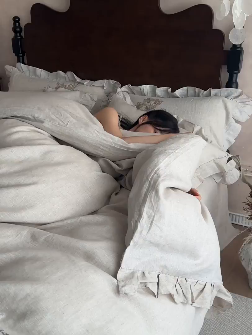 91家纺网 家纺一手货源 找家纺 安莱生活 2025新款百分百纯亚麻重工艺刺绣四件套 余香-雨露