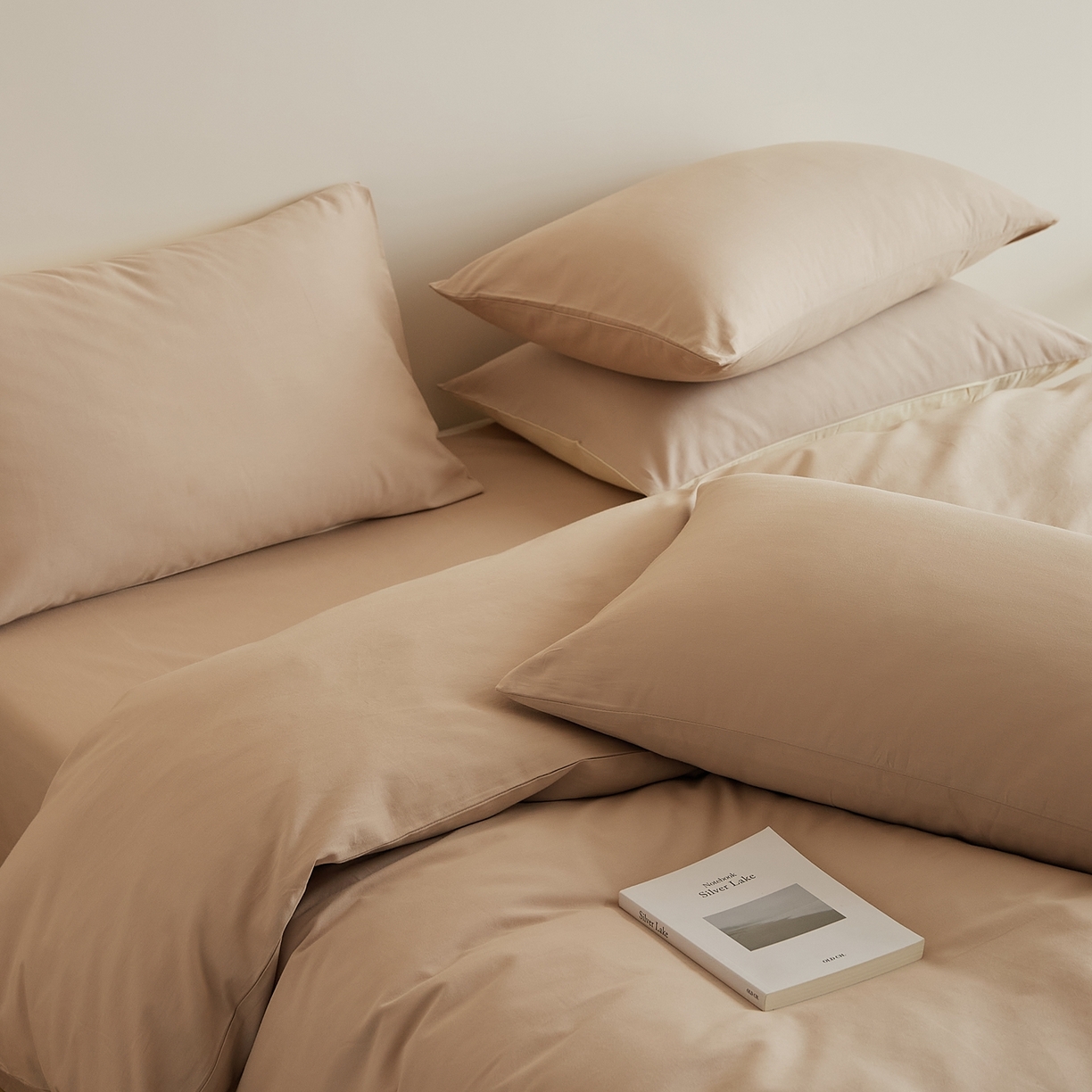 91家纺网 家纺一手货源 找家纺 禾时 2025新款A类全棉纯棉贡缎磨毛双拼色四件套 鱼肚