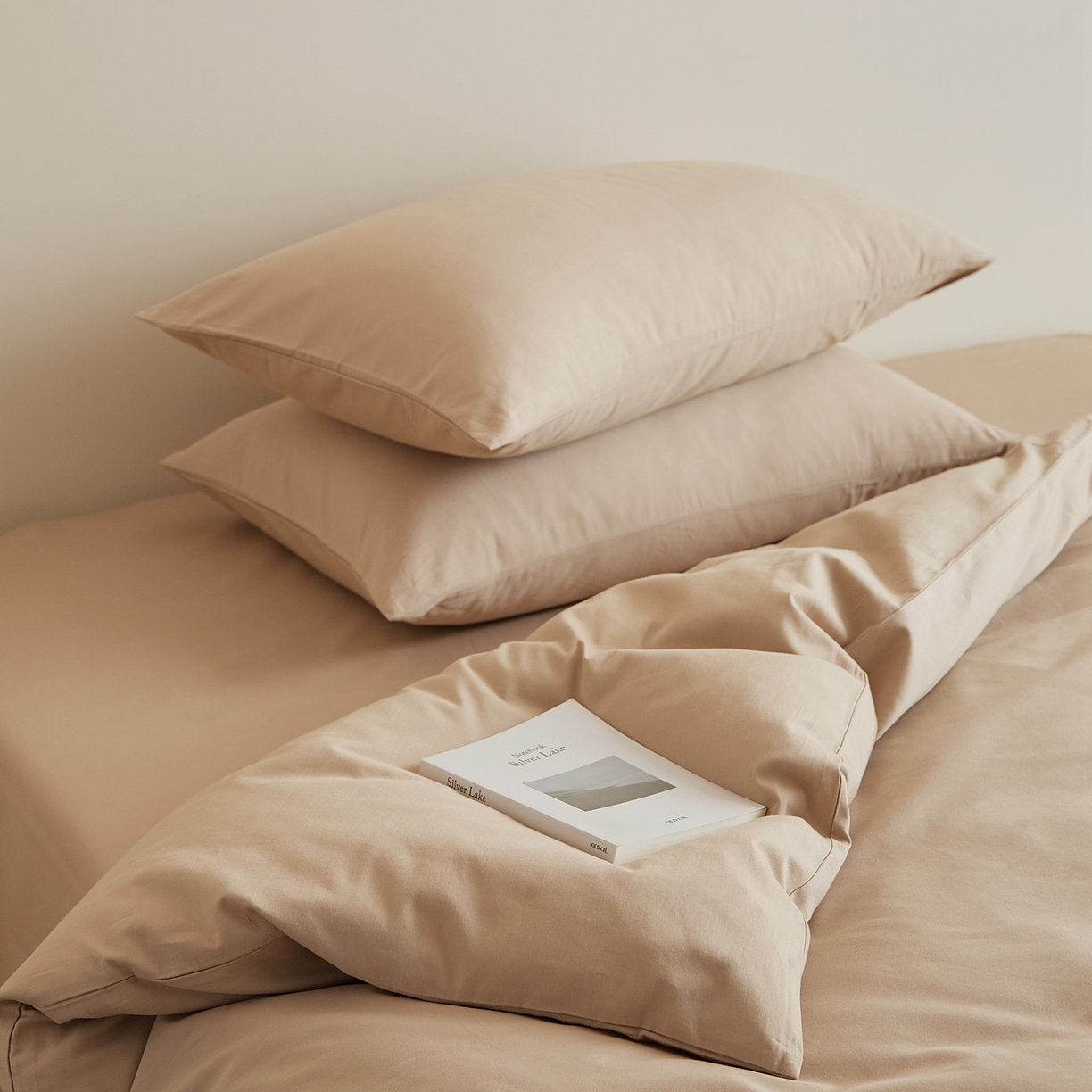 91家纺网 家纺一手货源 找家纺 禾时 2025新款A类全棉纯棉贡缎磨毛双拼色四件套 鱼肚