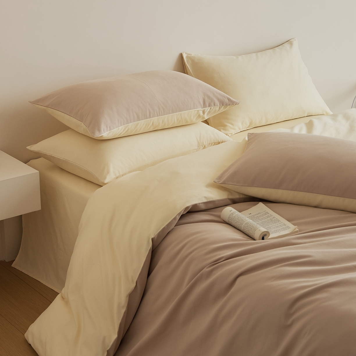 91家纺网 家纺一手货源 找家纺 禾时 2025新款A类全棉纯棉贡缎磨毛双拼色四件套 鱼月