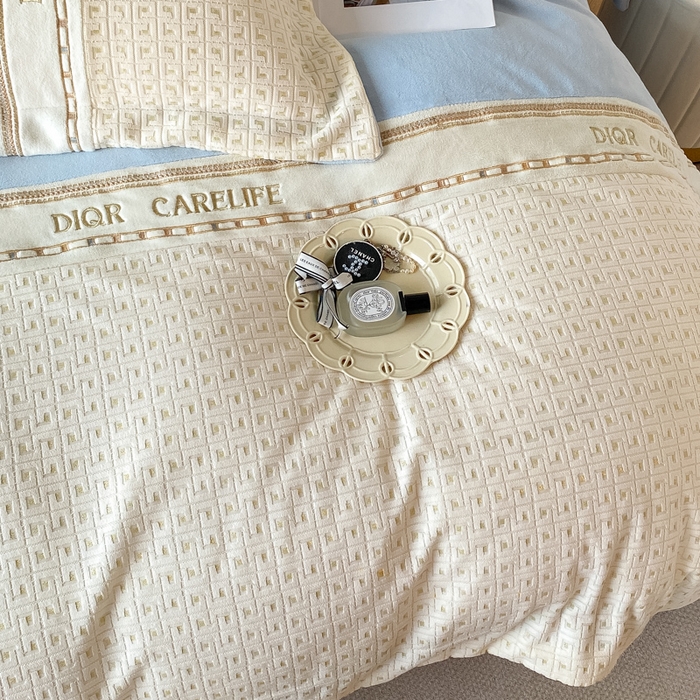 91家纺网 家纺一手货源 找家纺 （总）ab家纺 2025新款邂逅高克重牛奶绒四件套